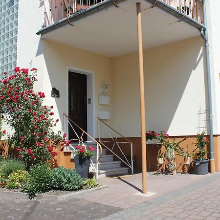 Rosemarie קאמפ-בורנהופן